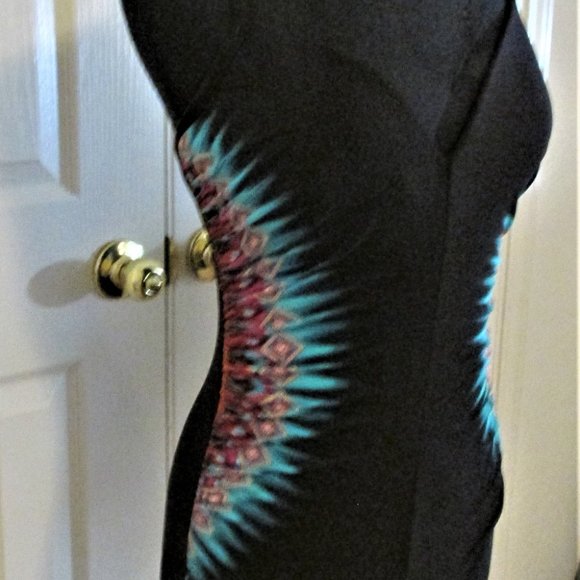 Swimsuite - Picture 3 of 4